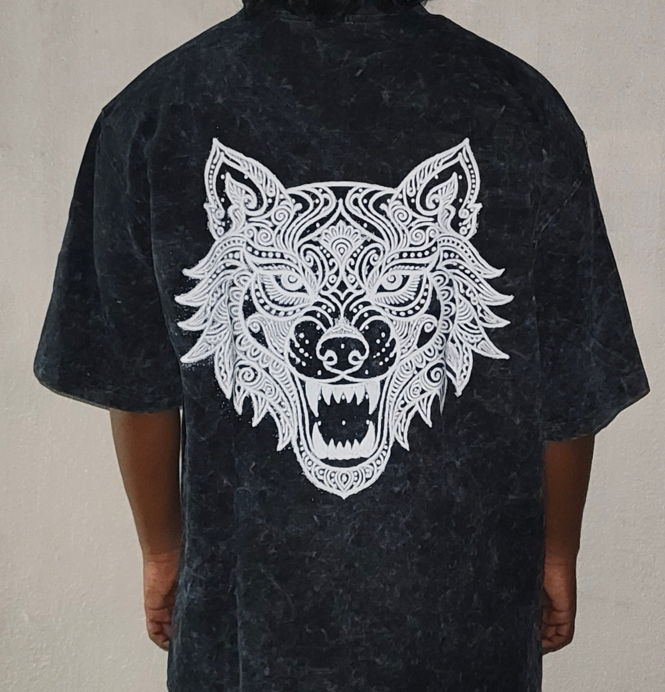 wolf kolam oversized tee ( ACID WASH )
